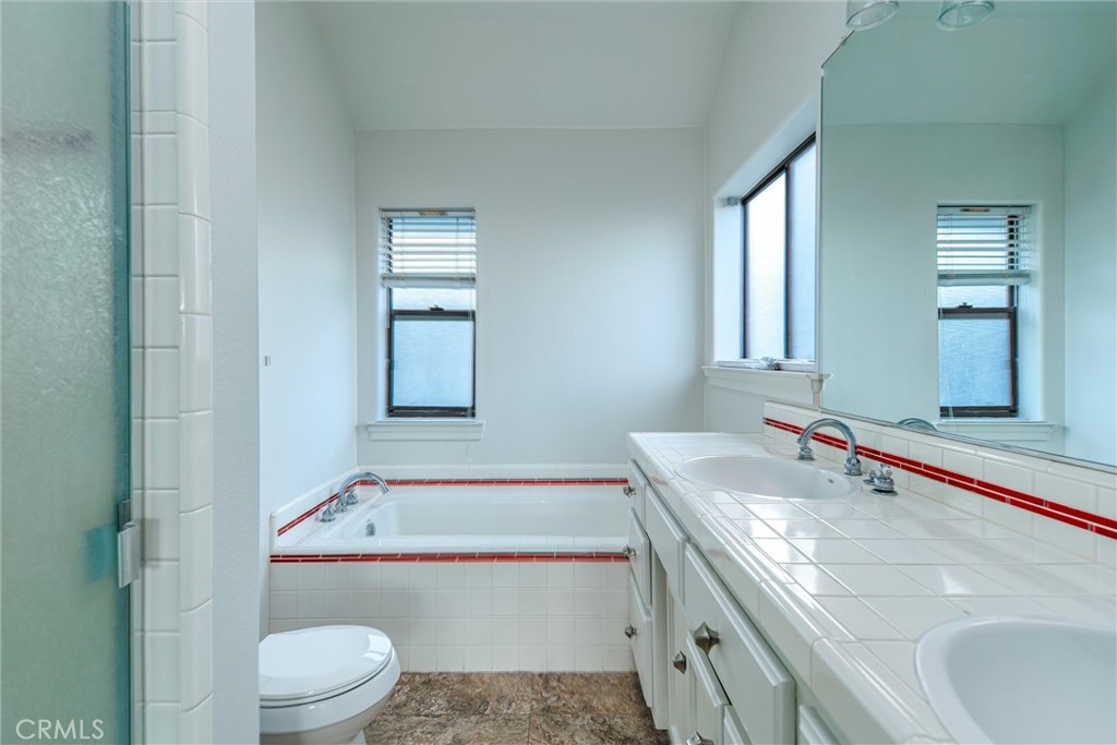 806 Grove St, Paso Robles, CA 93446