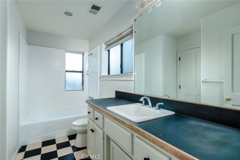 806 Grove St, Paso Robles, CA 93446