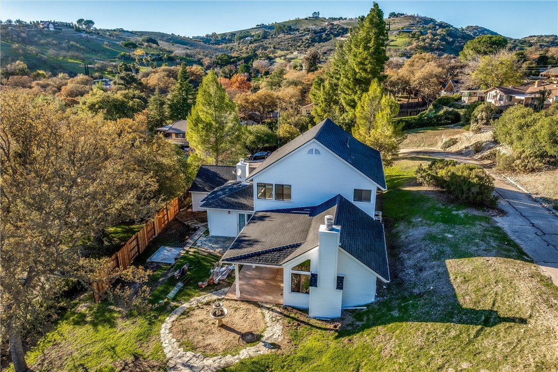 806 Grove St, Paso Robles, CA 93446