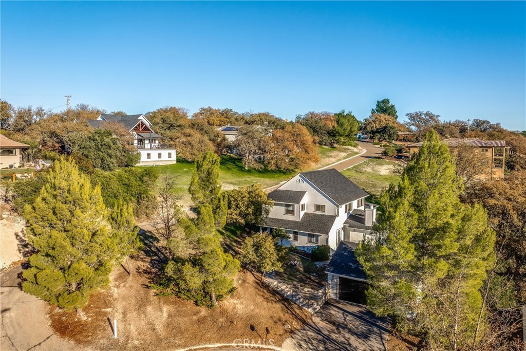 806 Grove St, Paso Robles, CA 93446