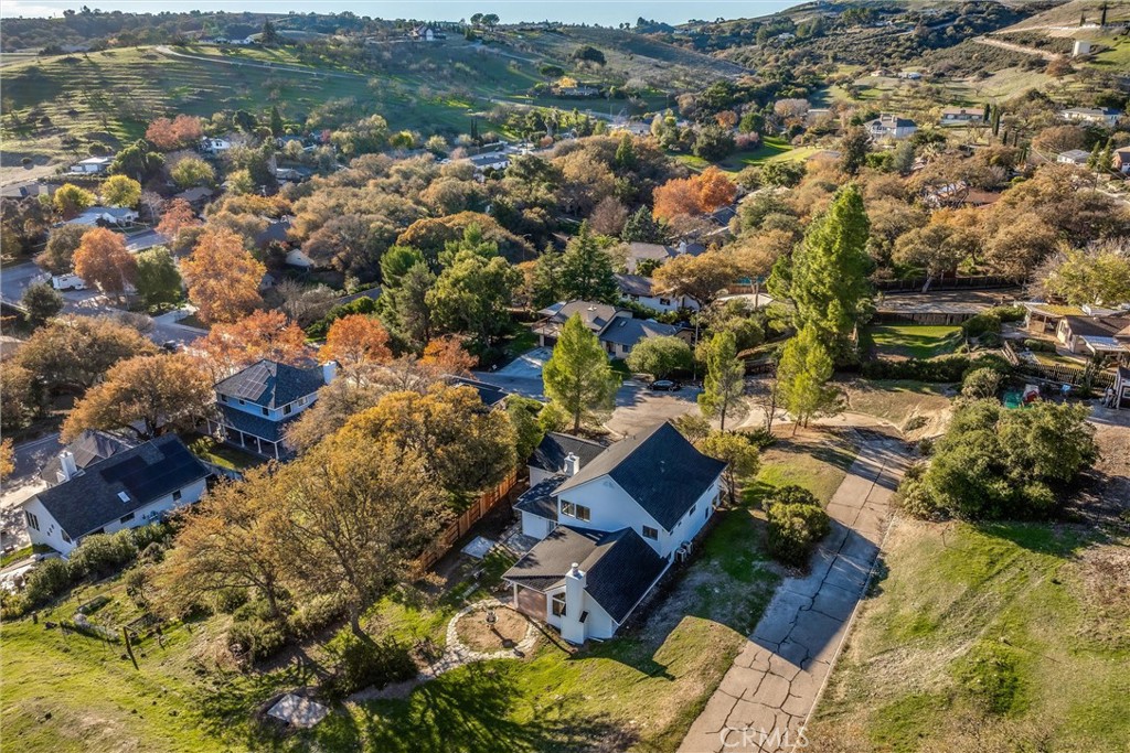 806 Grove St, Paso Robles, CA 93446