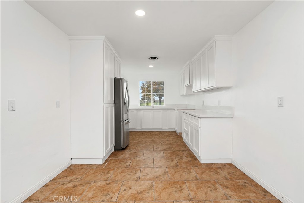 749 Browning Rd, Mcfarland, CA 93250