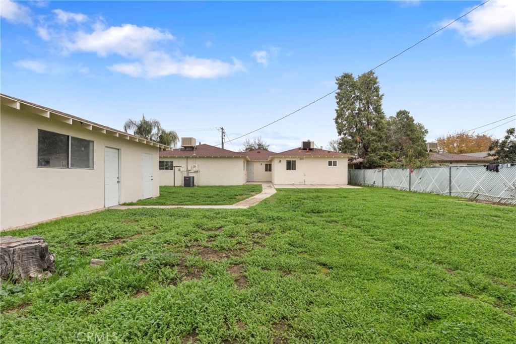 749 Browning Rd, Mcfarland, CA 93250