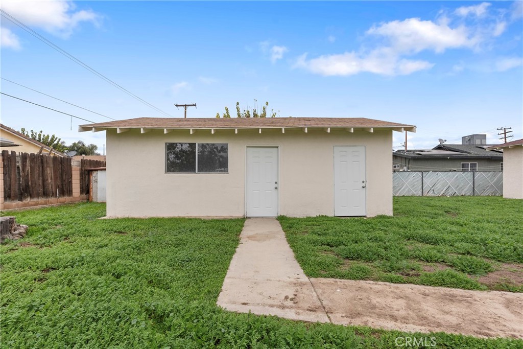 749 Browning Rd, Mcfarland, CA 93250