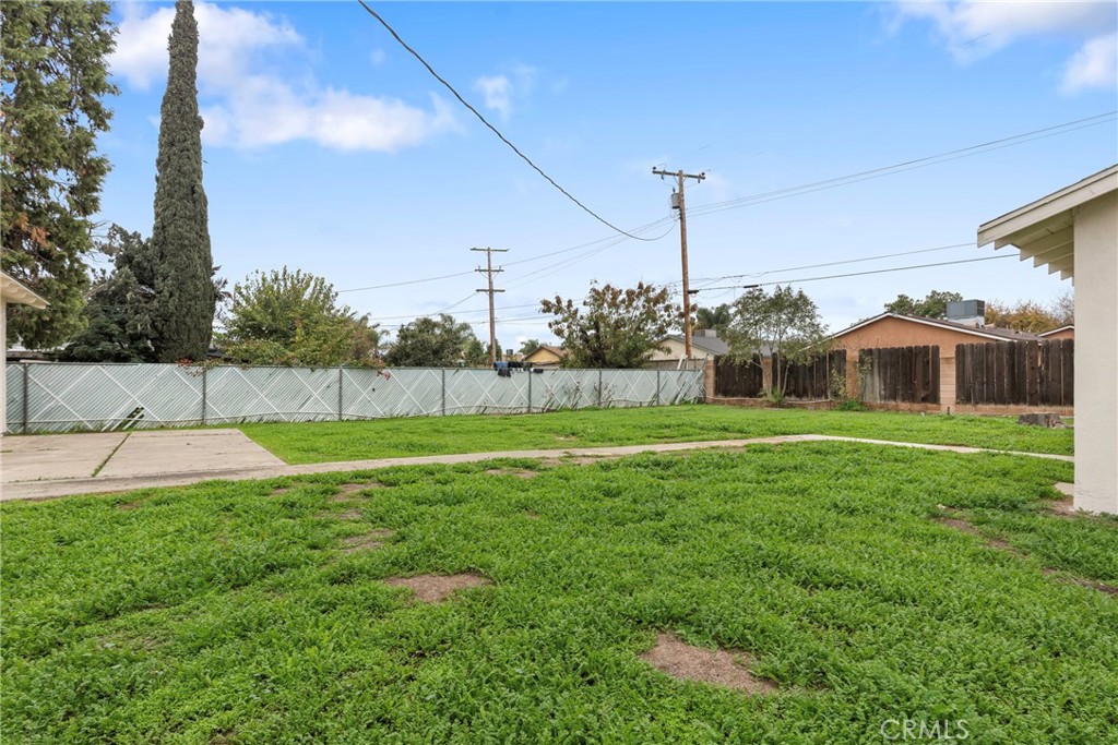 749 Browning Rd, Mcfarland, CA 93250