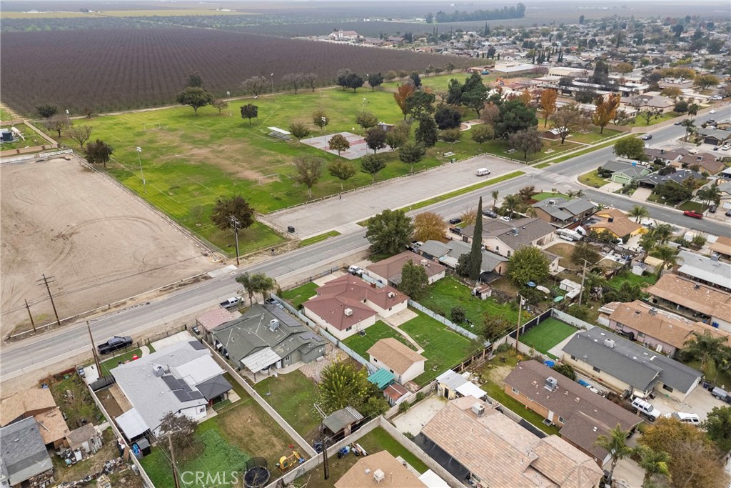 749 Browning Rd, Mcfarland, CA 93250