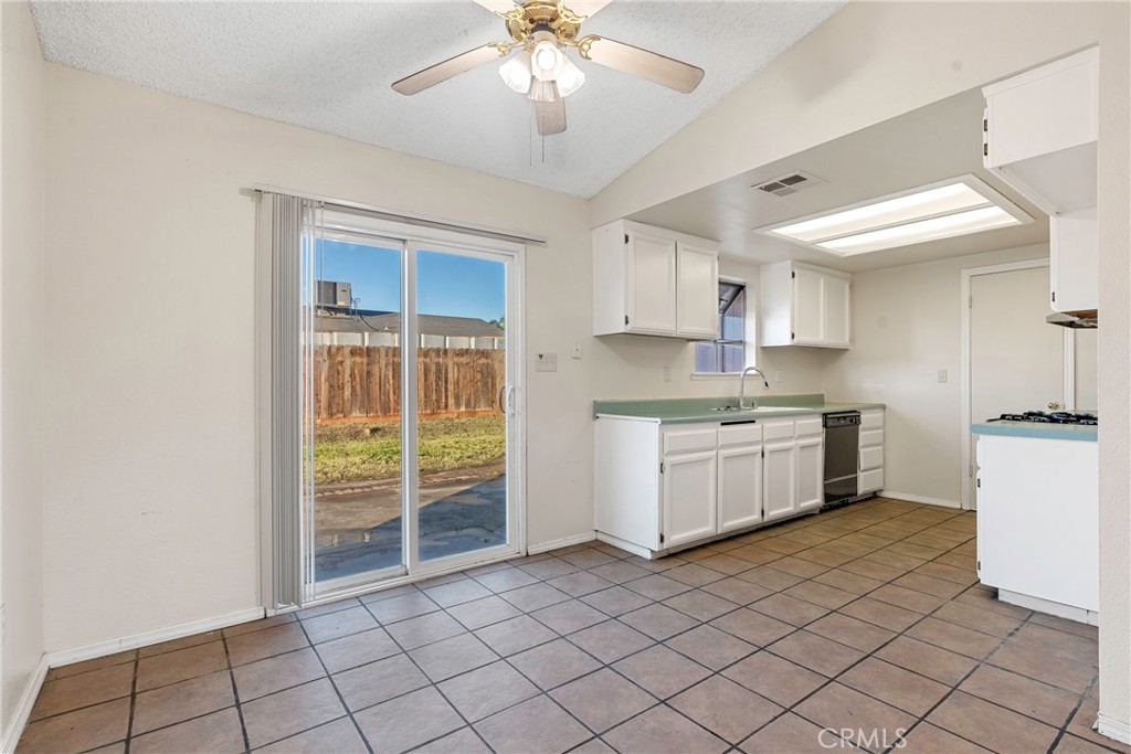 2203 19th, Delano, CA 93215