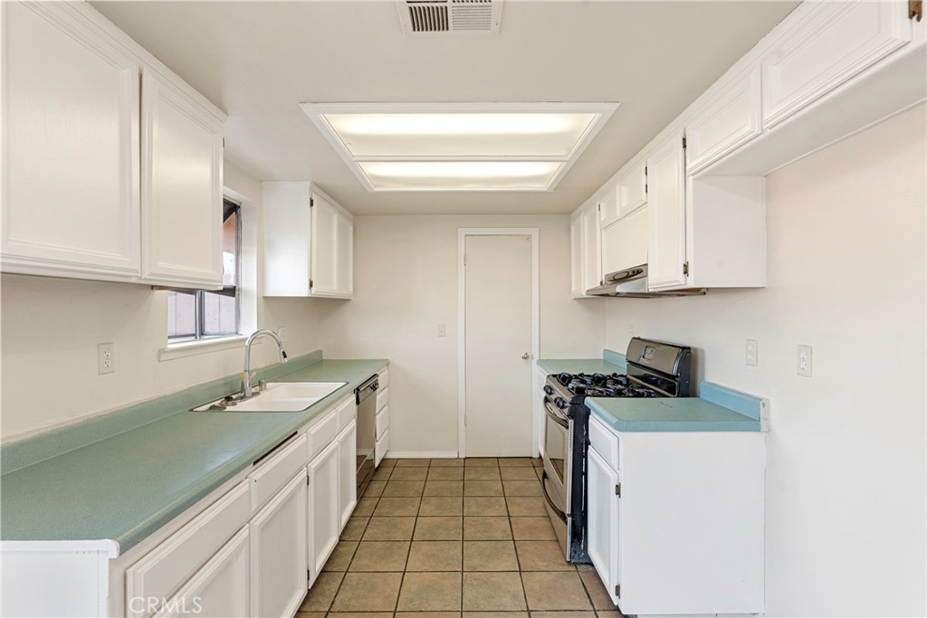 2203 19th, Delano, CA 93215