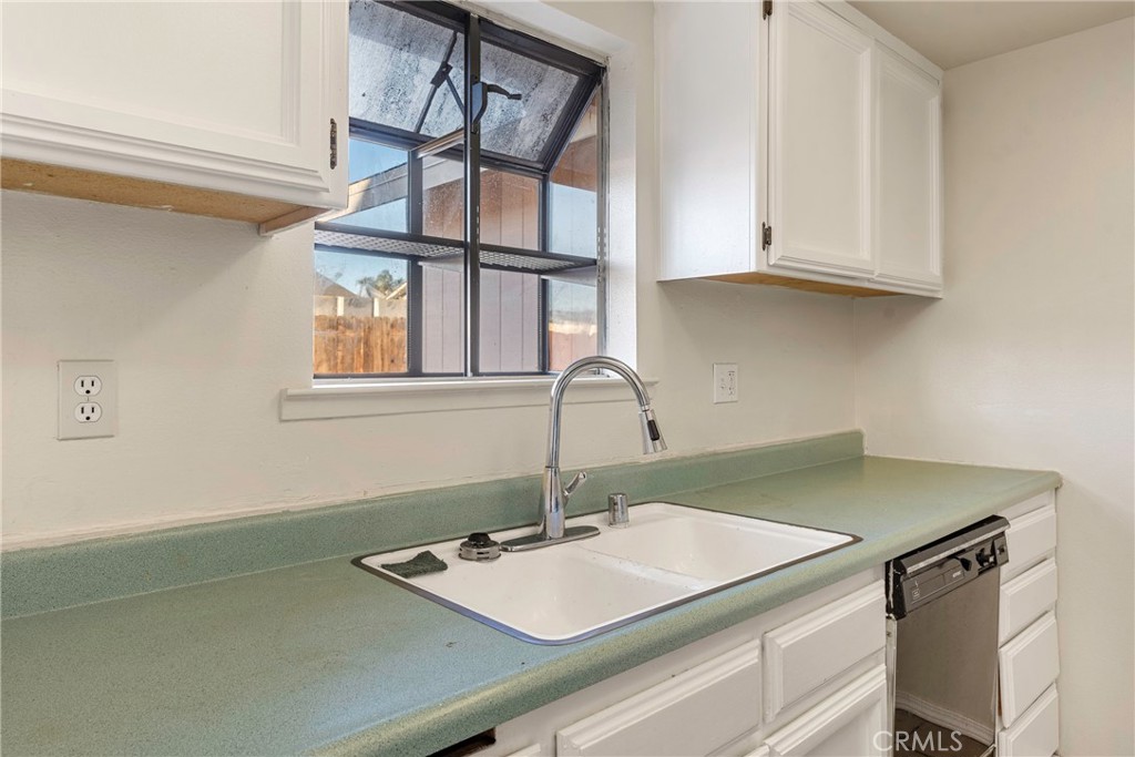 2203 19th, Delano, CA 93215