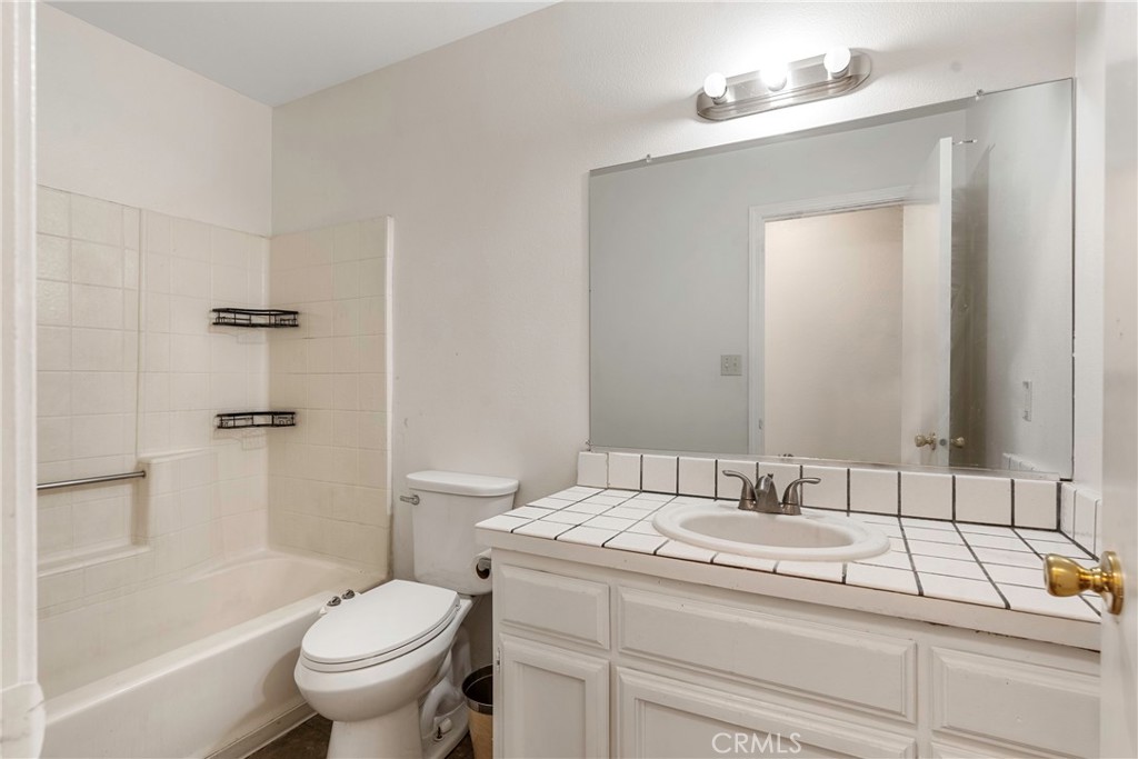 2203 19th, Delano, CA 93215