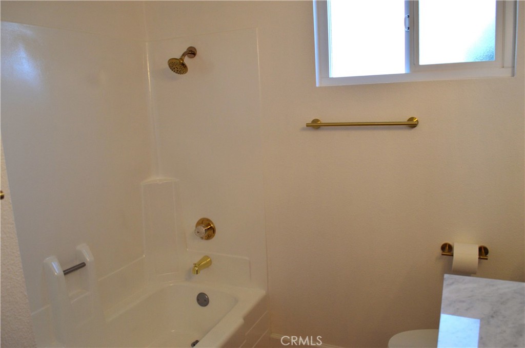 1816 Kings, Paso Robles, CA 93446