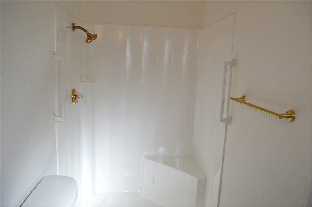 1816 Kings, Paso Robles, CA 93446