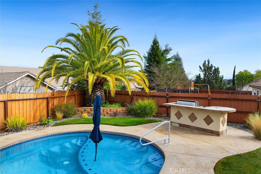 795 Angus St, Paso Robles, CA 93446