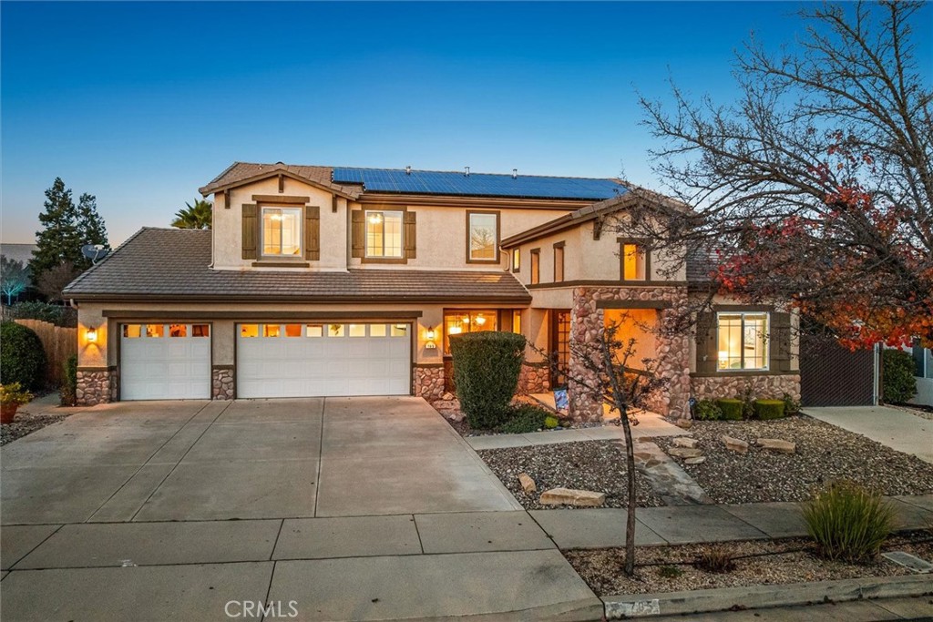 795 Angus St, Paso Robles, CA 93446