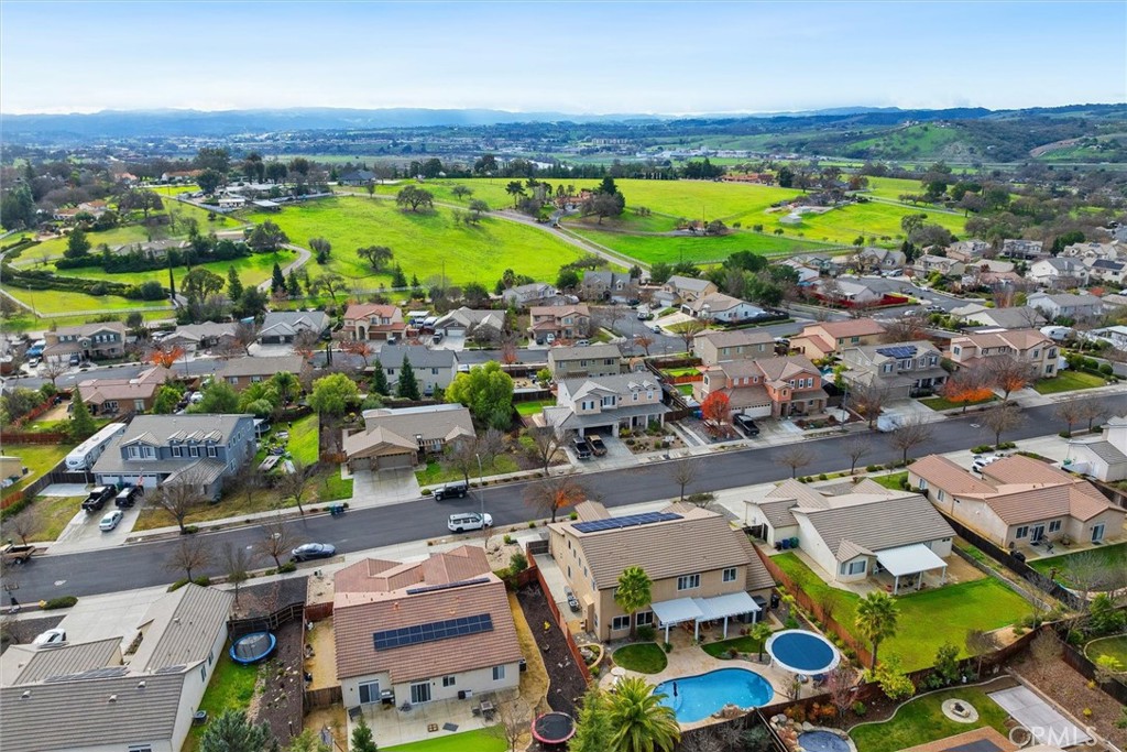 795 Angus St, Paso Robles, CA 93446