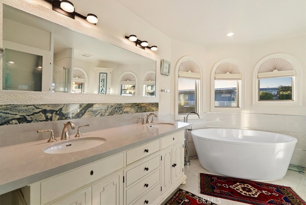 2090 Sherwood, Cambria, CA 93428