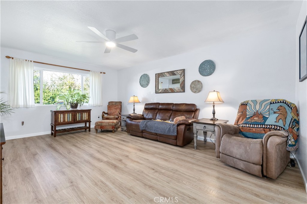 8425 Azucena, Atascadero, CA 93422