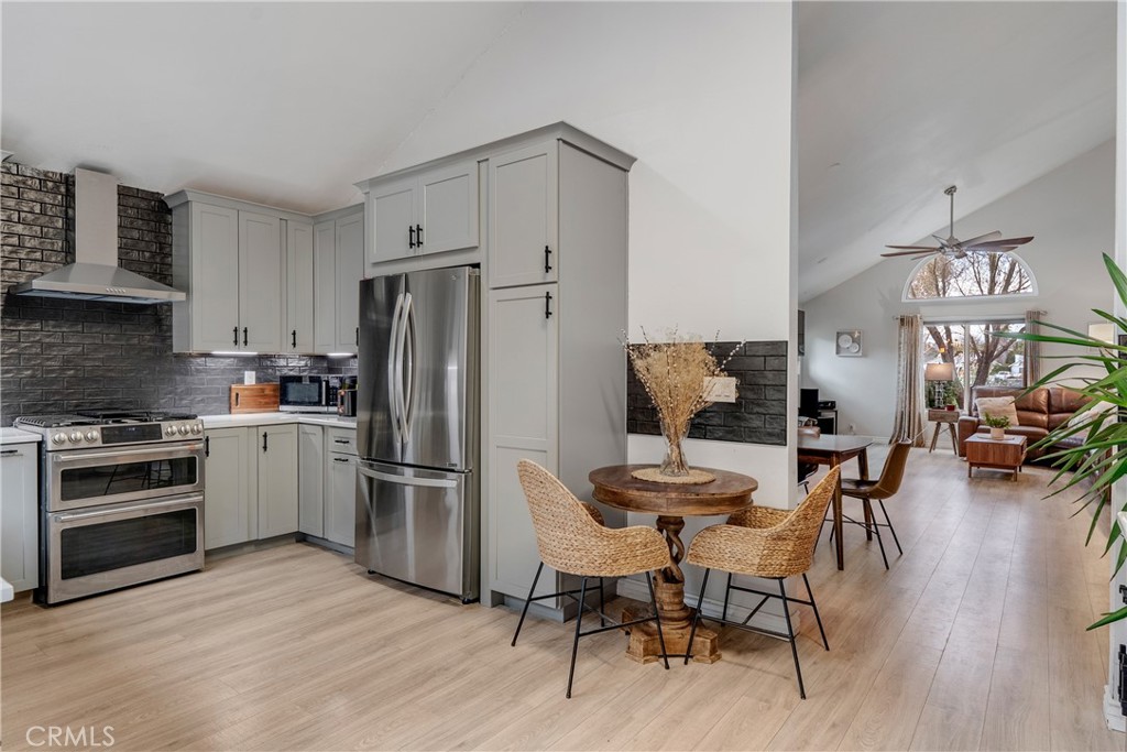 940 Austin Ct, Paso Robles, CA 93446