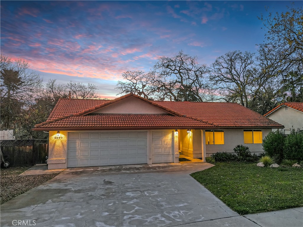 2097 Fallbrook Ct, Paso Robles, CA 93446