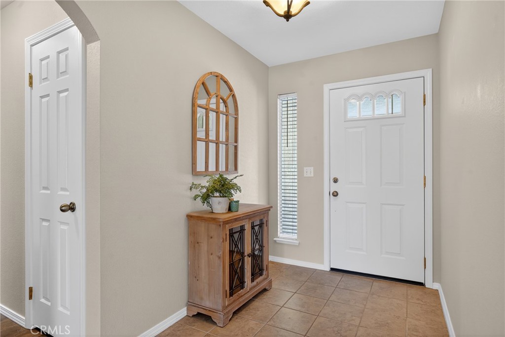 2097 Fallbrook Ct, Paso Robles, CA 93446