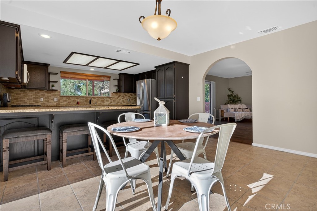 2097 Fallbrook Ct, Paso Robles, CA 93446