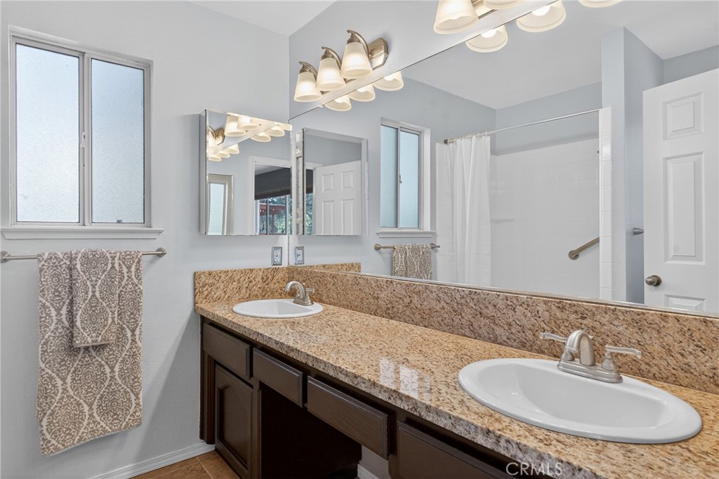 2097 Fallbrook Ct, Paso Robles, CA 93446