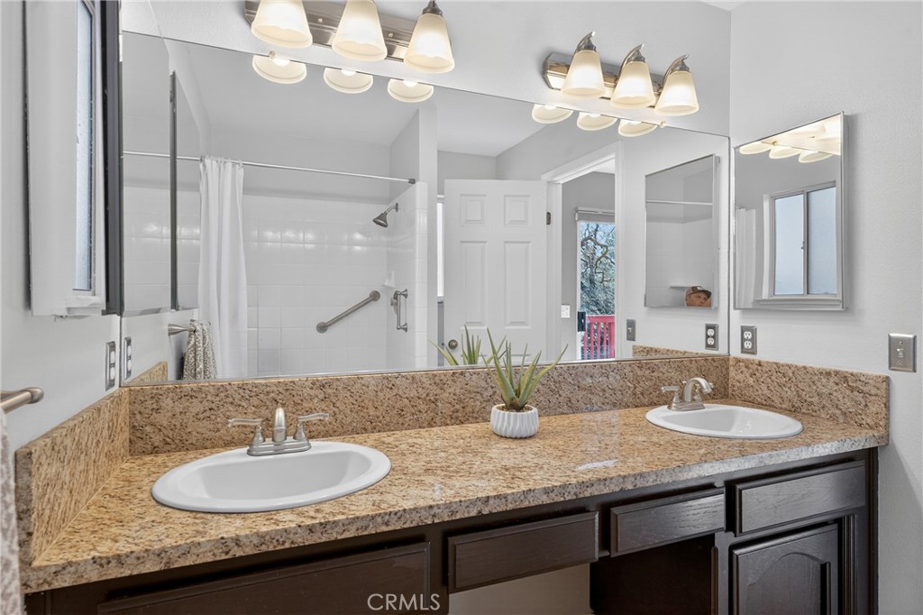 2097 Fallbrook Ct, Paso Robles, CA 93446