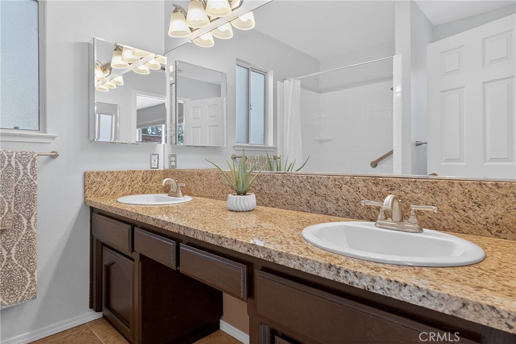 2097 Fallbrook Ct, Paso Robles, CA 93446