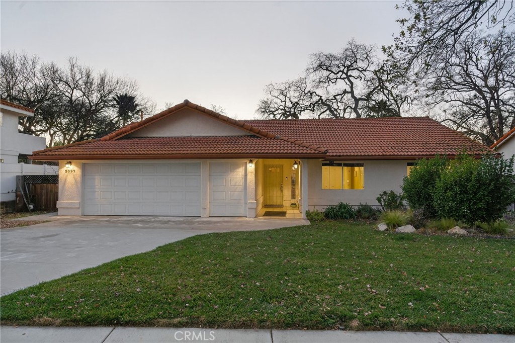 2097 Fallbrook Ct, Paso Robles, CA 93446
