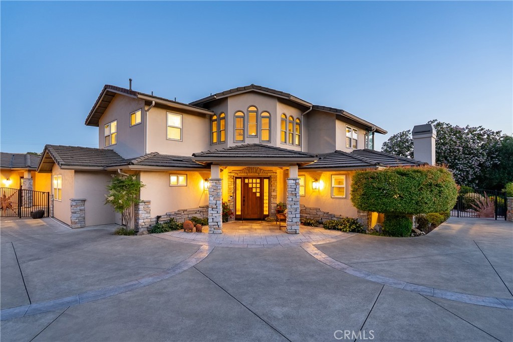 2035 Calle Pattito, Templeton, CA 93465