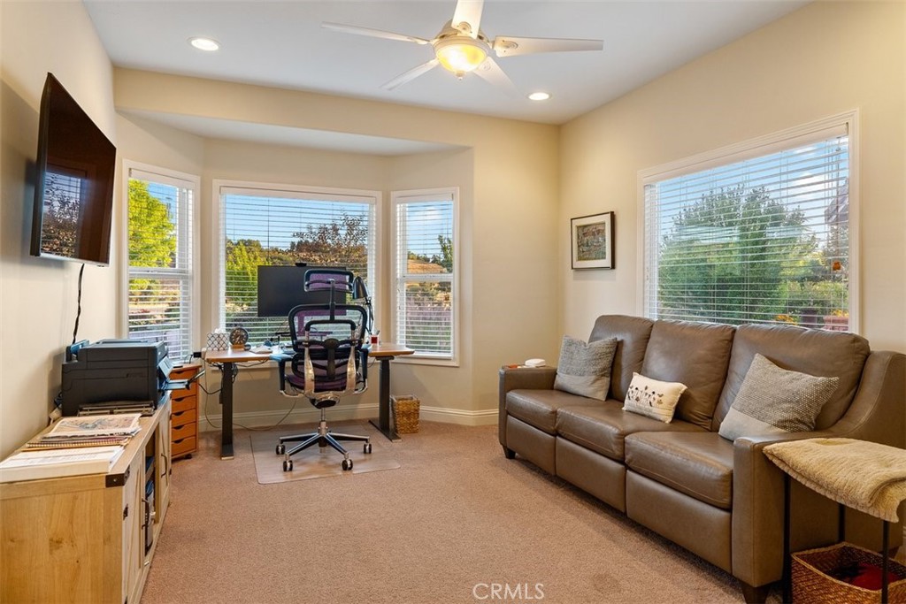 2035 Calle Pattito, Templeton, CA 93465