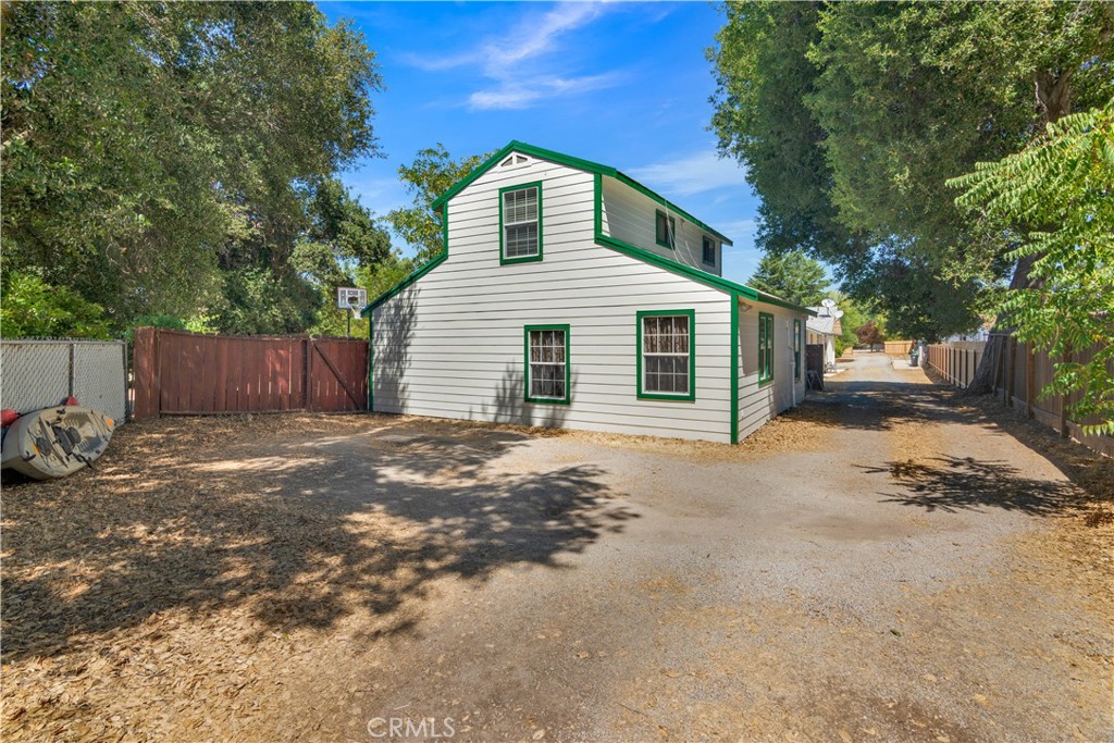 8670 Santa Rosa, Atascadero, CA 93422