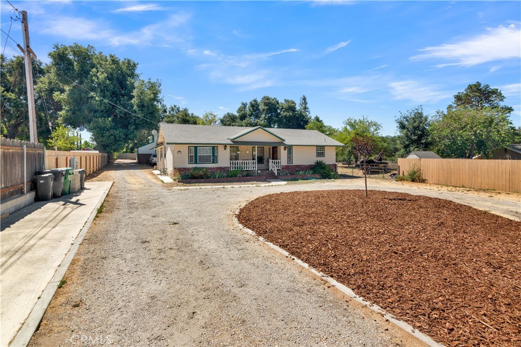 8670 Santa Rosa, Atascadero, CA 93422