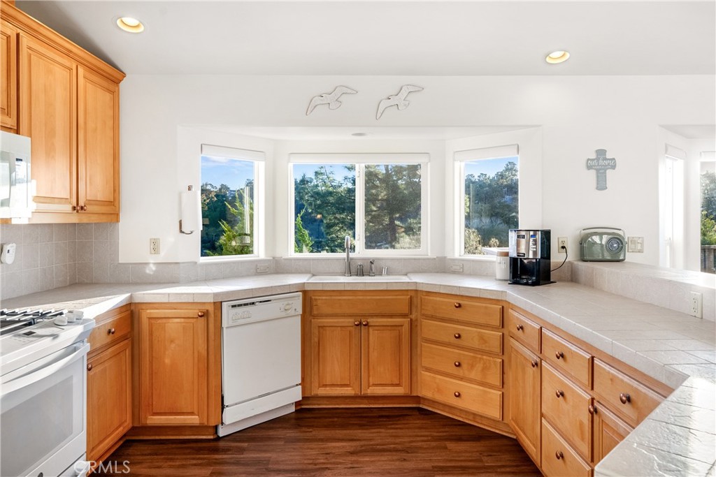 5521 Sunbury, Cambria, CA 93428