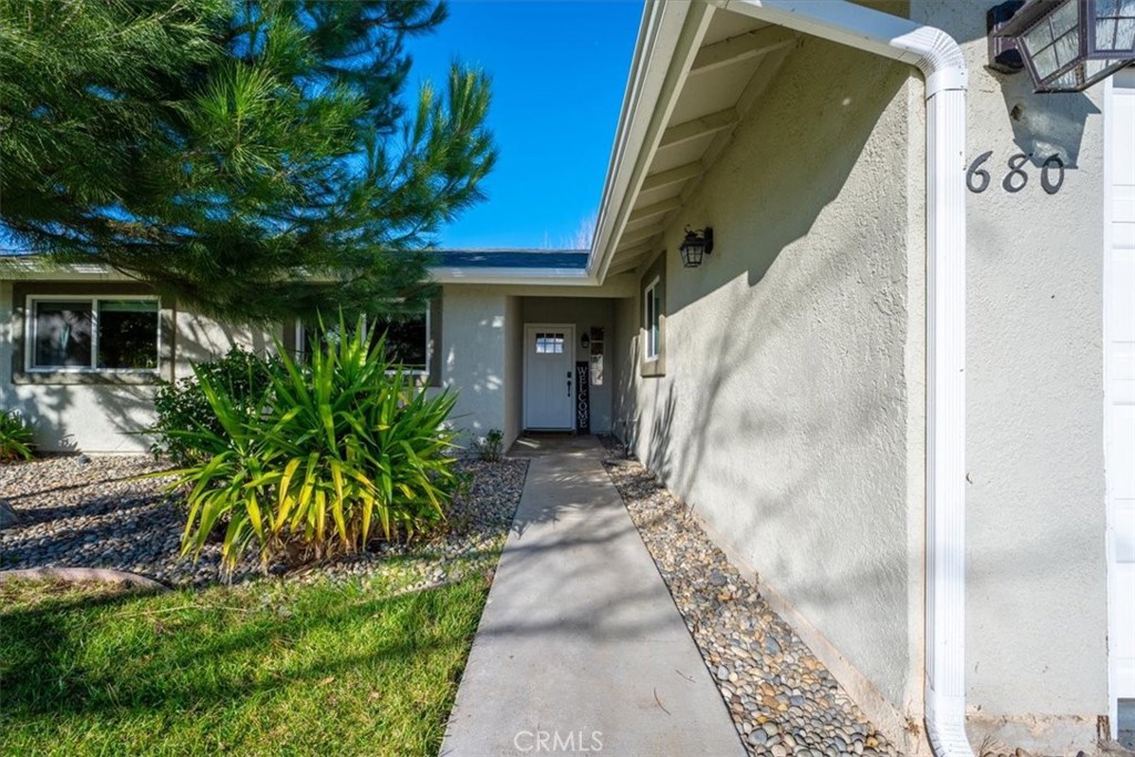 680 Golden Meadow, Paso Robles, CA 93446