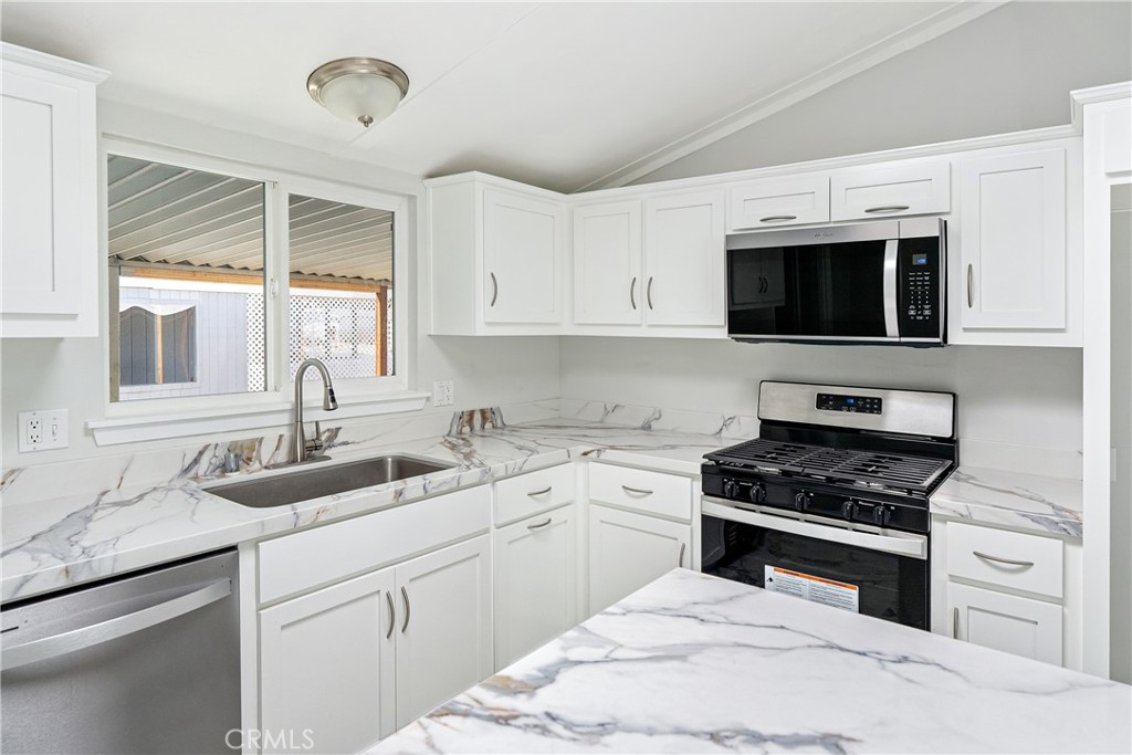 4 Dove Ct, Paso Robles, CA 93446