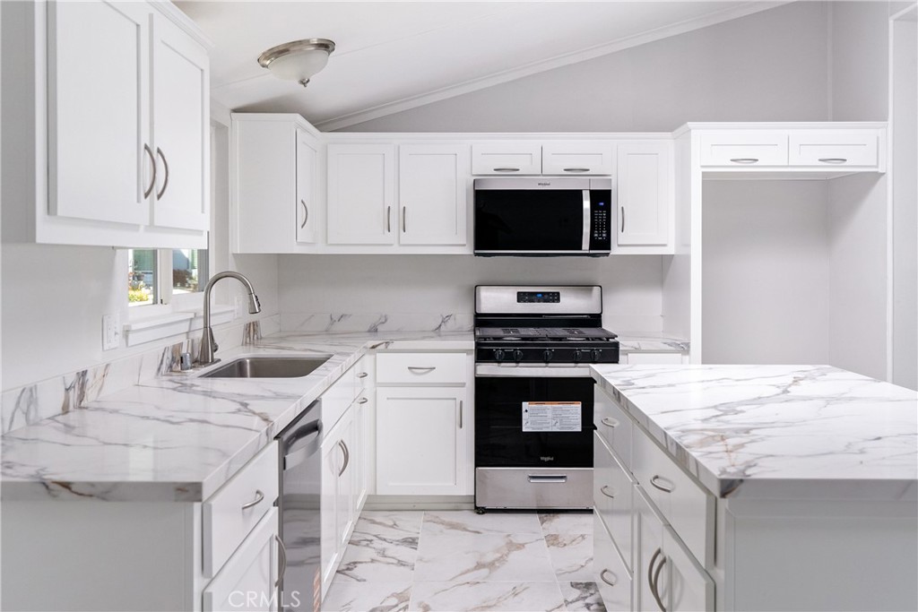 4 Dove Ct, Paso Robles, CA 93446