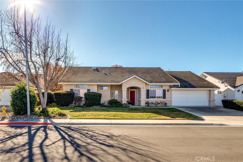 829 Saint Andrews Cir, Paso Robles, CA 93446