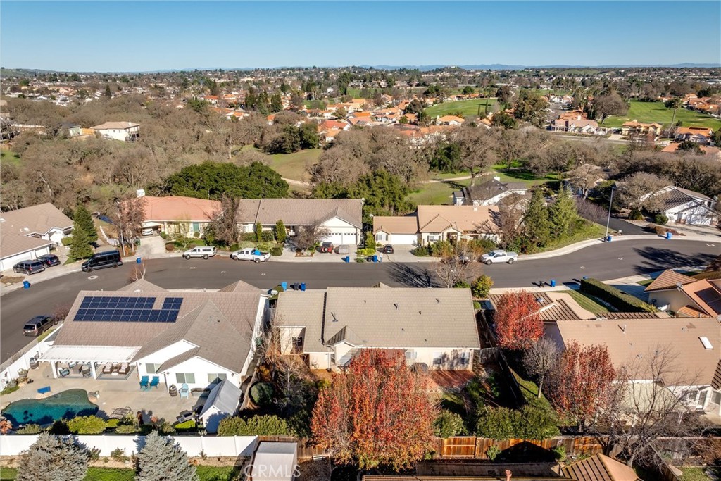 829 Saint Andrews Cir, Paso Robles, CA 93446