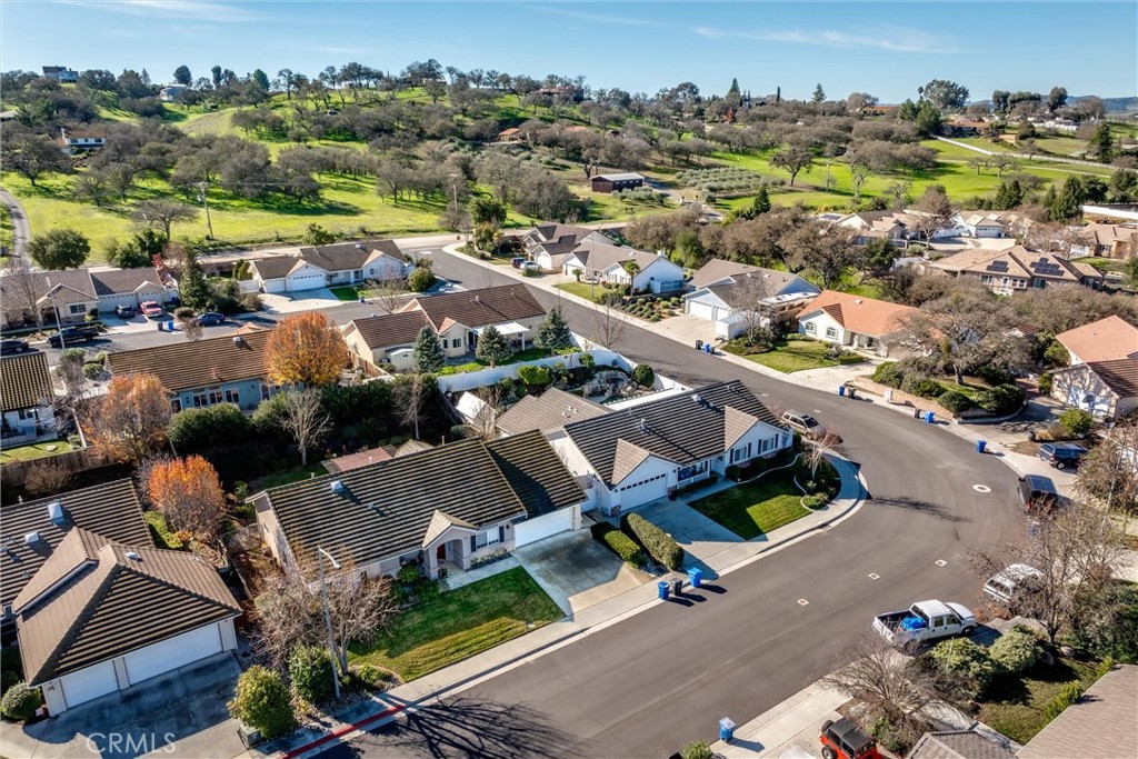 829 Saint Andrews Cir, Paso Robles, CA 93446