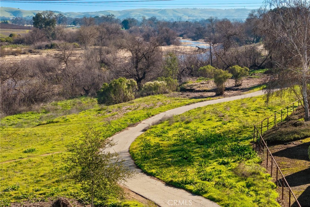 519 N Ferrocarril, Atascadero, CA 93422