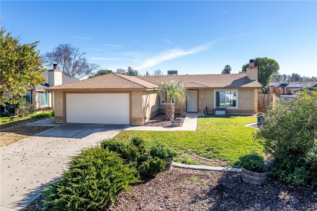 1036 Samantha Dr, Paso Robles, CA 93446