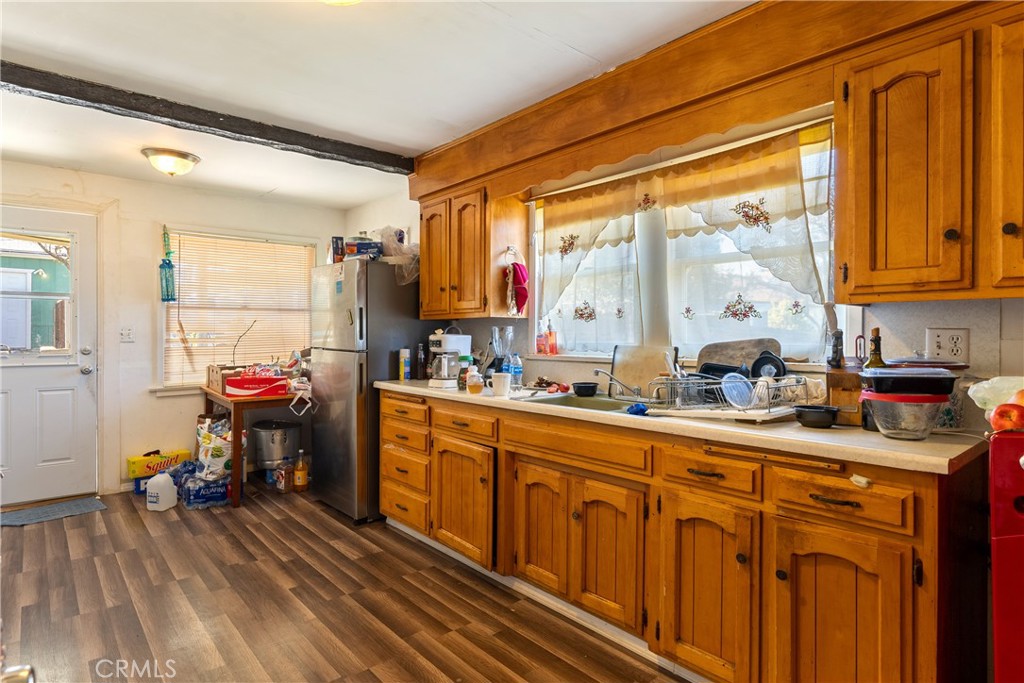 170 Pacific Ave, Paso Robles, CA 93446