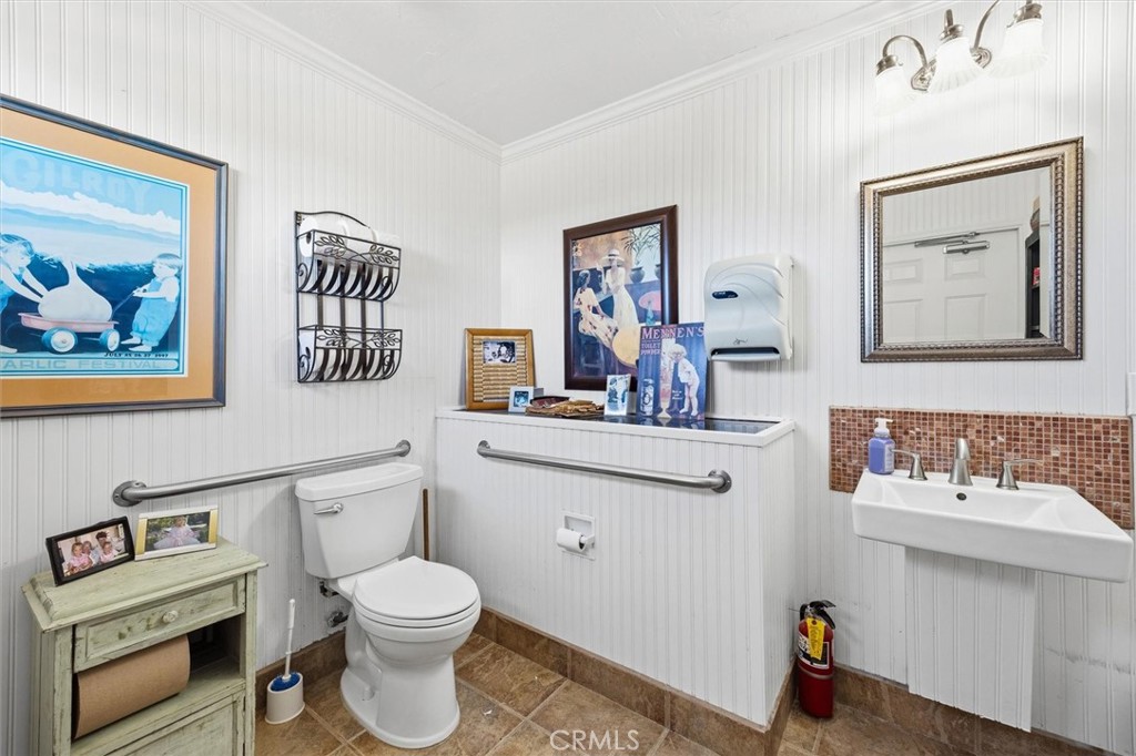 1985 Penman Springs, Paso Robles, CA 93446