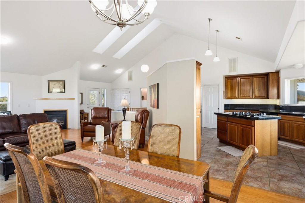 1985 Penman Springs, Paso Robles, CA 93446