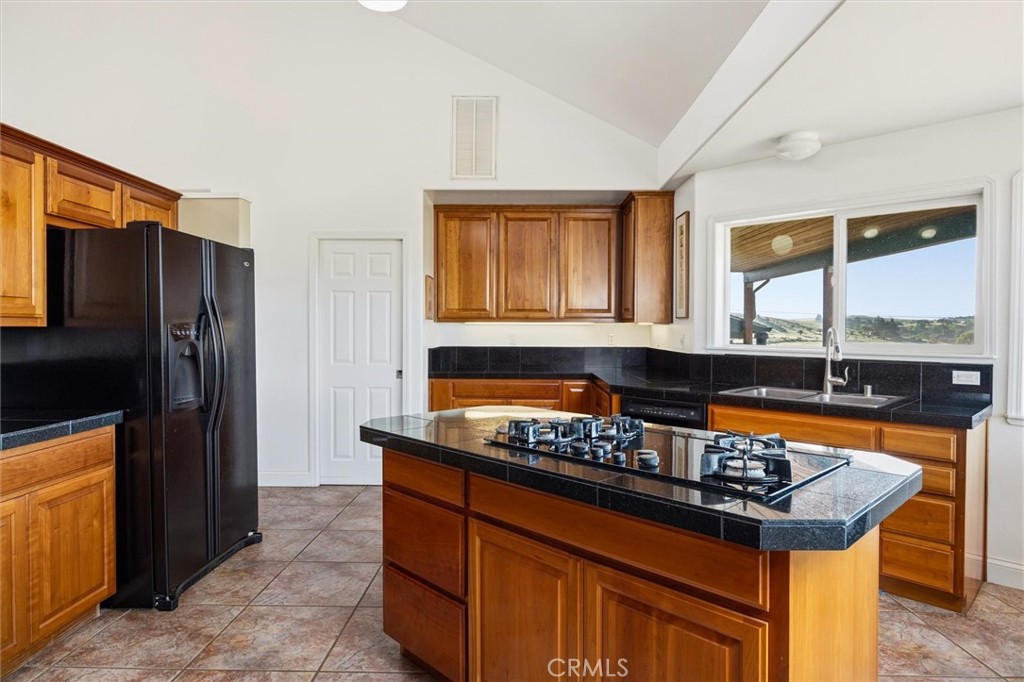 1985 Penman Springs, Paso Robles, CA 93446
