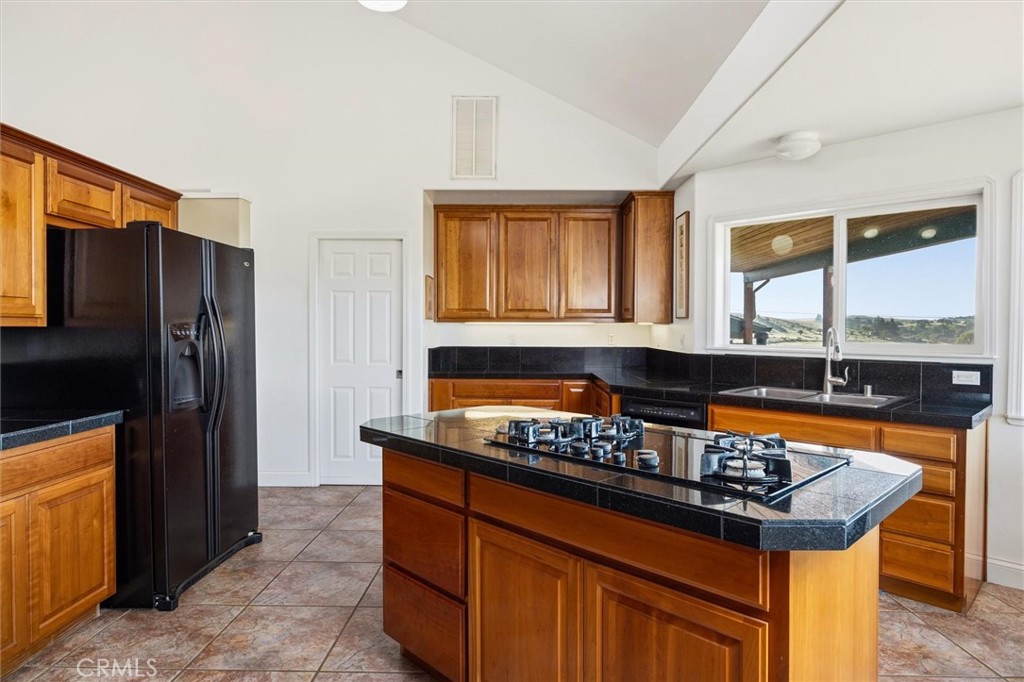 1985 Penman Springs, Paso Robles, CA 93446