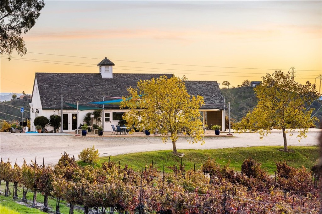 1985 Penman Springs, Paso Robles, CA 93446