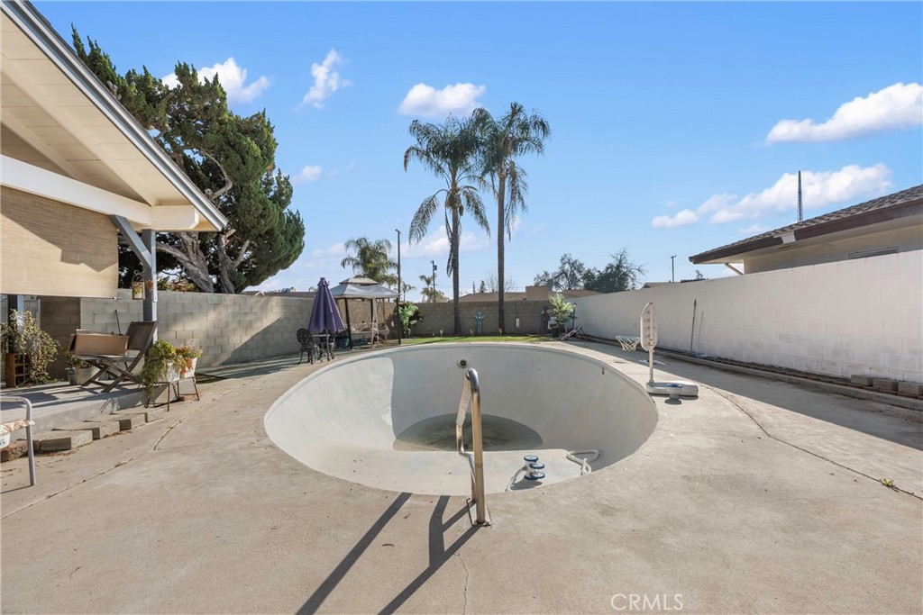 1000 1st, Wasco, CA 93280