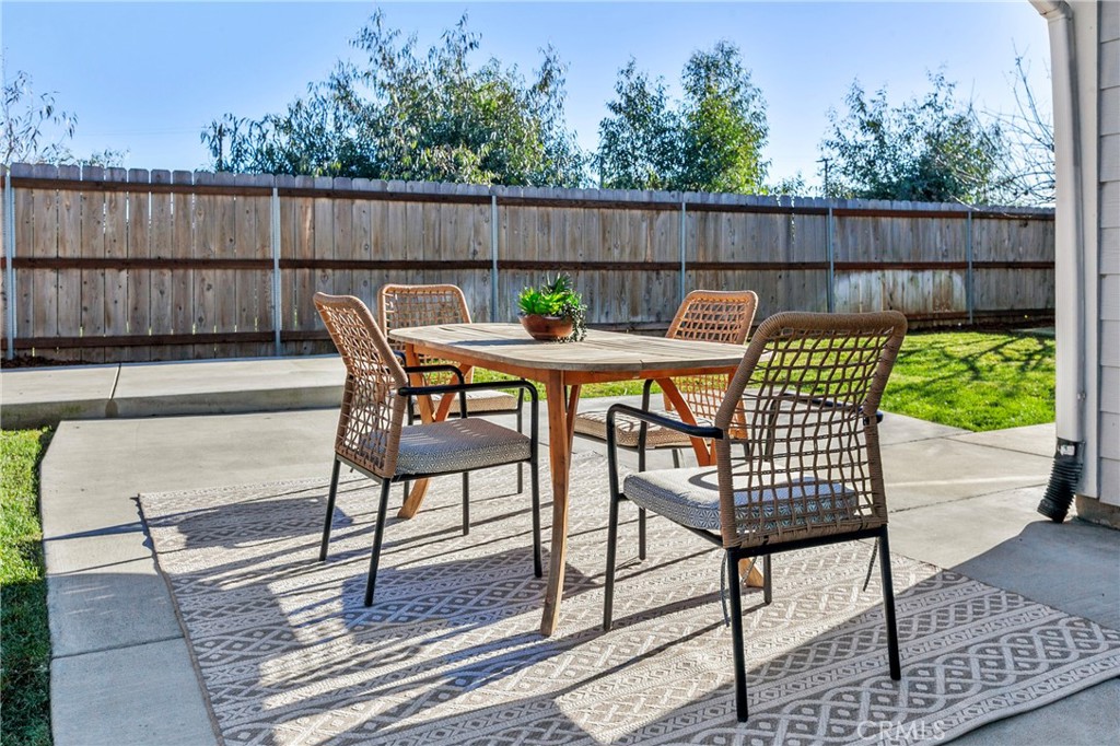 5457 Regio Pl, Atascadero, CA 93422